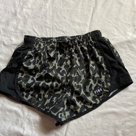 PINK By Victoria’s Secret Workout Bundle - Picture 5 of 7